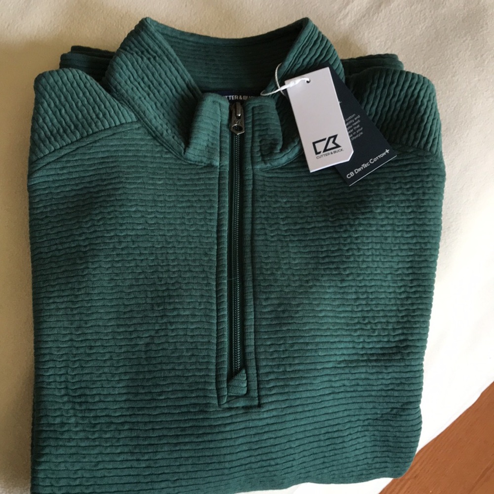 NWT Cutter & Buck Performance 1/2 Zip Holiday Top Great Gift!